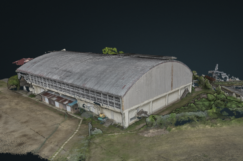 ドローン画像から住宅を3Dワイヤーフレームで復元した様子